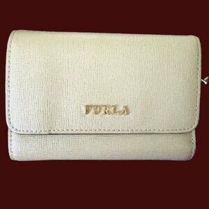 FURLA Taupe Saffiano Italian Leather trifold Babylon Wallet w/Gold hardware EUC